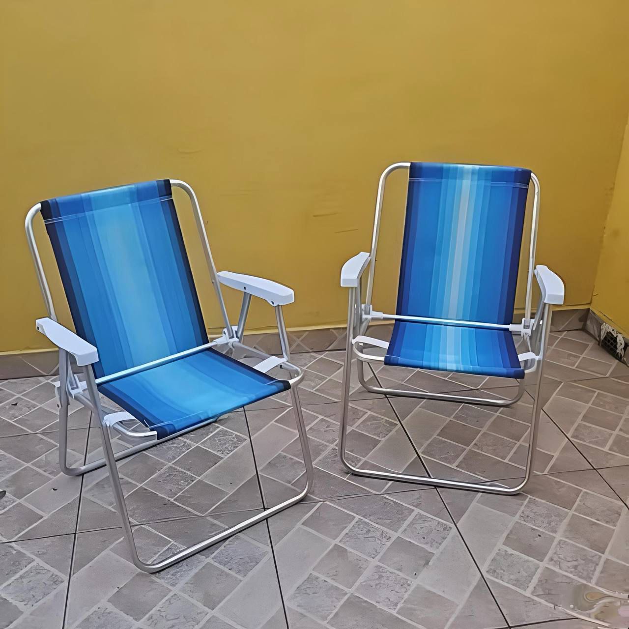 Kit 2 Cadeira de Praia Aluminio Mor Varanda Alta Piscina 110Kg Cores Sortidas Oferta