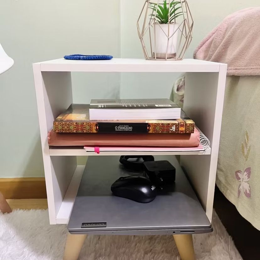 Mesa de Cabeceira Retro para Quarto Casal ou Solteiro Nicho Decoração Palma