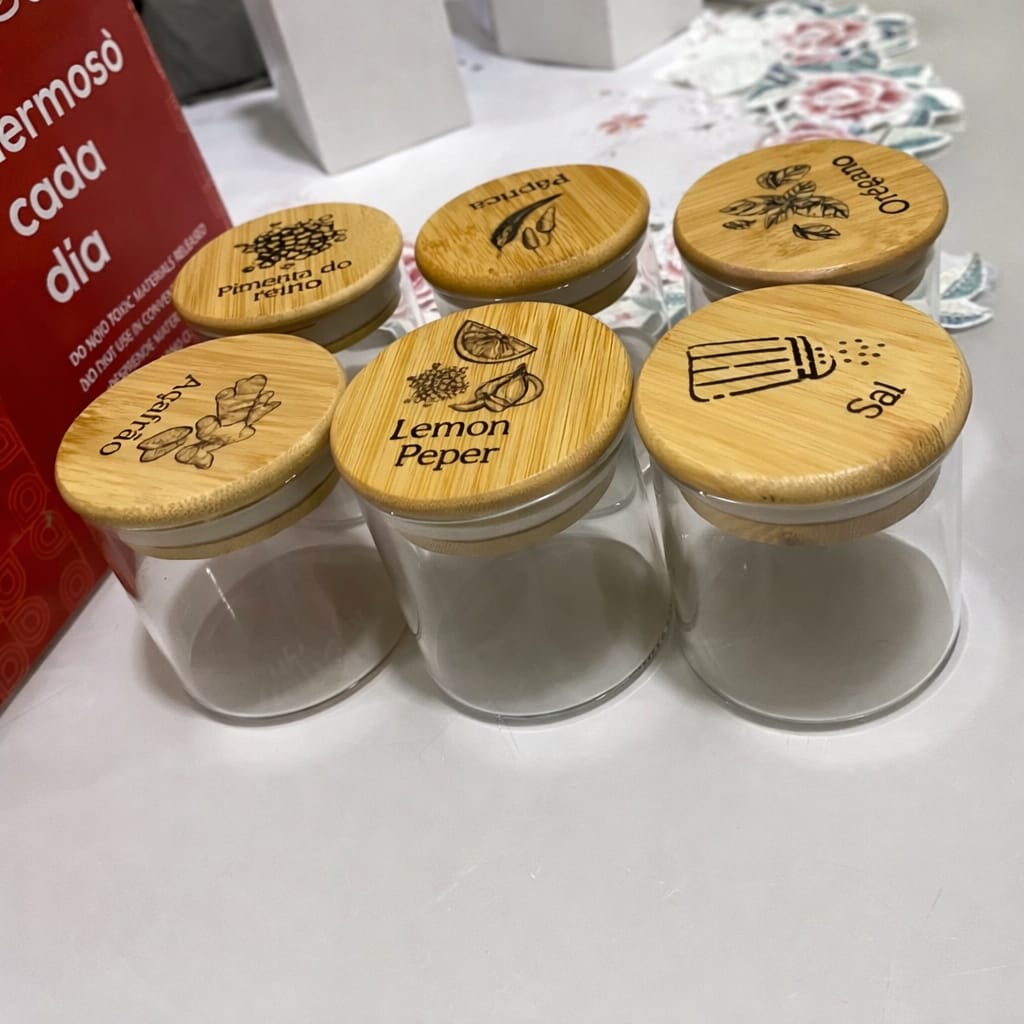 Kit 6 Potes Para Tempero 200ml Vidro Hermético Tampa Bambu Alta Vedação Mantimentos