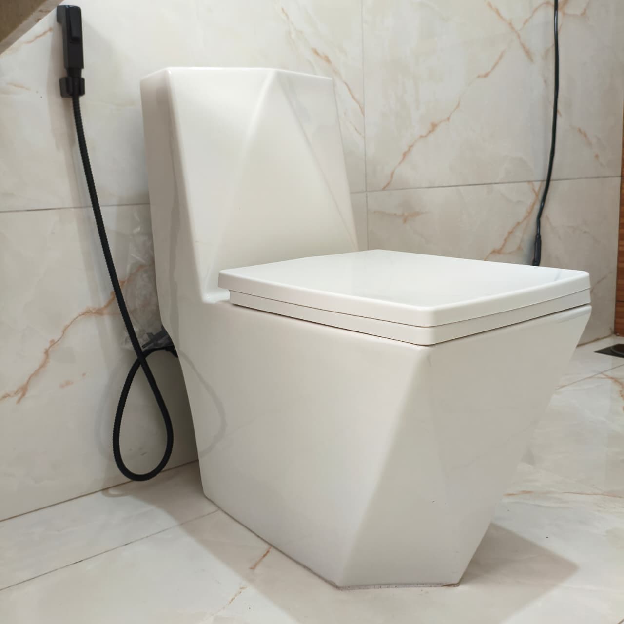 Vaso Sanitário Monobloco Cerâmica Modelo Diamante - VAB0005 Tubrax