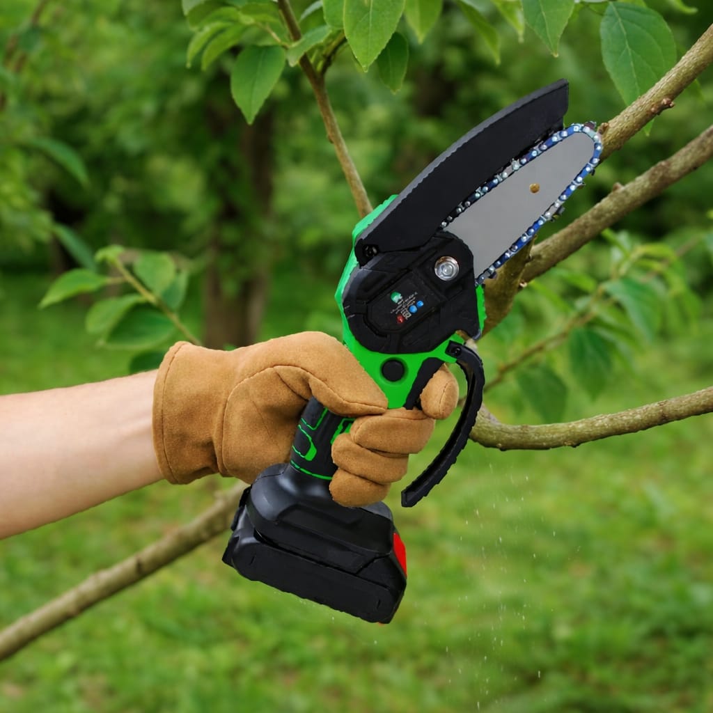 Mini Motosserra Elétrica Sem Fio Portátil Bivolt 110v/220v 4 Polegadas 2 Baterias e Maleta Hagra